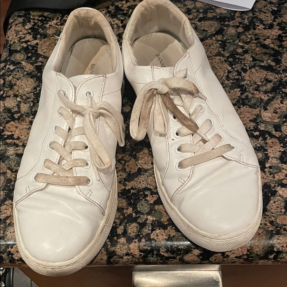 Banana Republic Cream white  Lace-Up Leather Sneakers men’s 9.5